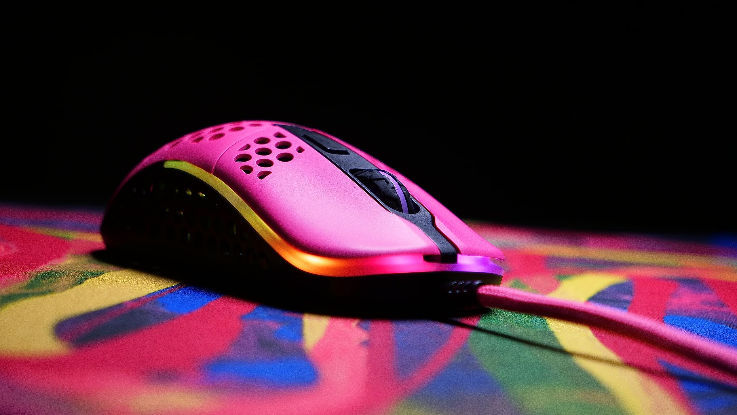 cherry-xtrfy-m42-rgb-gaming-maus-pink-kabel-1-8-m image 4