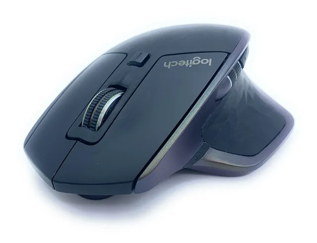 logitech-mx-master-kabellose-maus-schwarz-multi-device-akku image 1